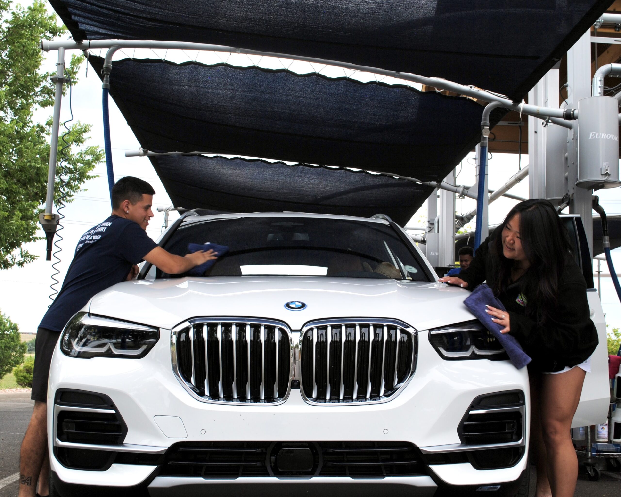 unlimited-wash-hero Unlimited Car Wash Members Feel More Put Together Every Single Day | Boulder CO